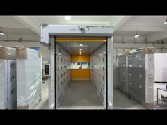 HEPA 99.995% フィルタリングと安全感センサーを持つ高速ローリングドアエアシャワー
